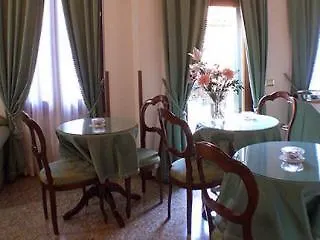 B&B Leonardo Βενετία