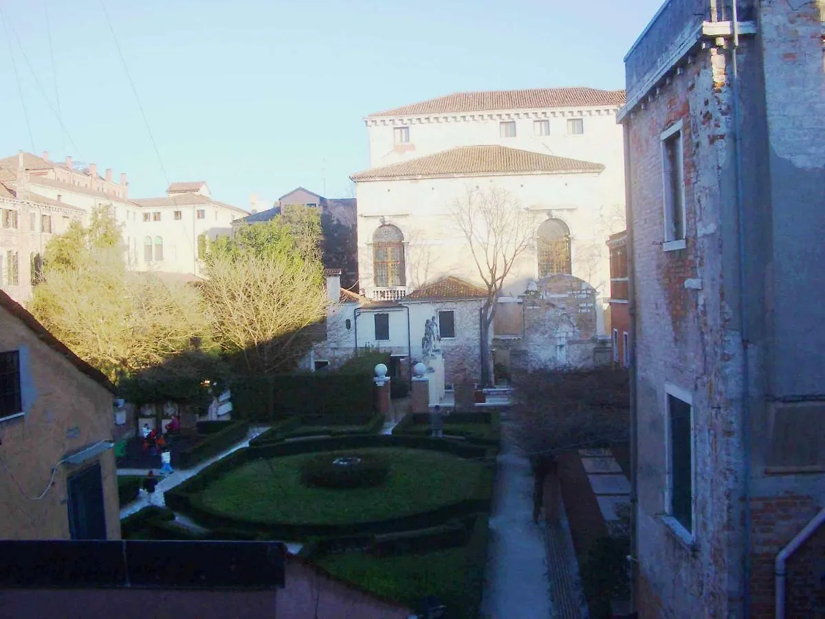 Bed and Breakfast B&B Leonardo Βενετία